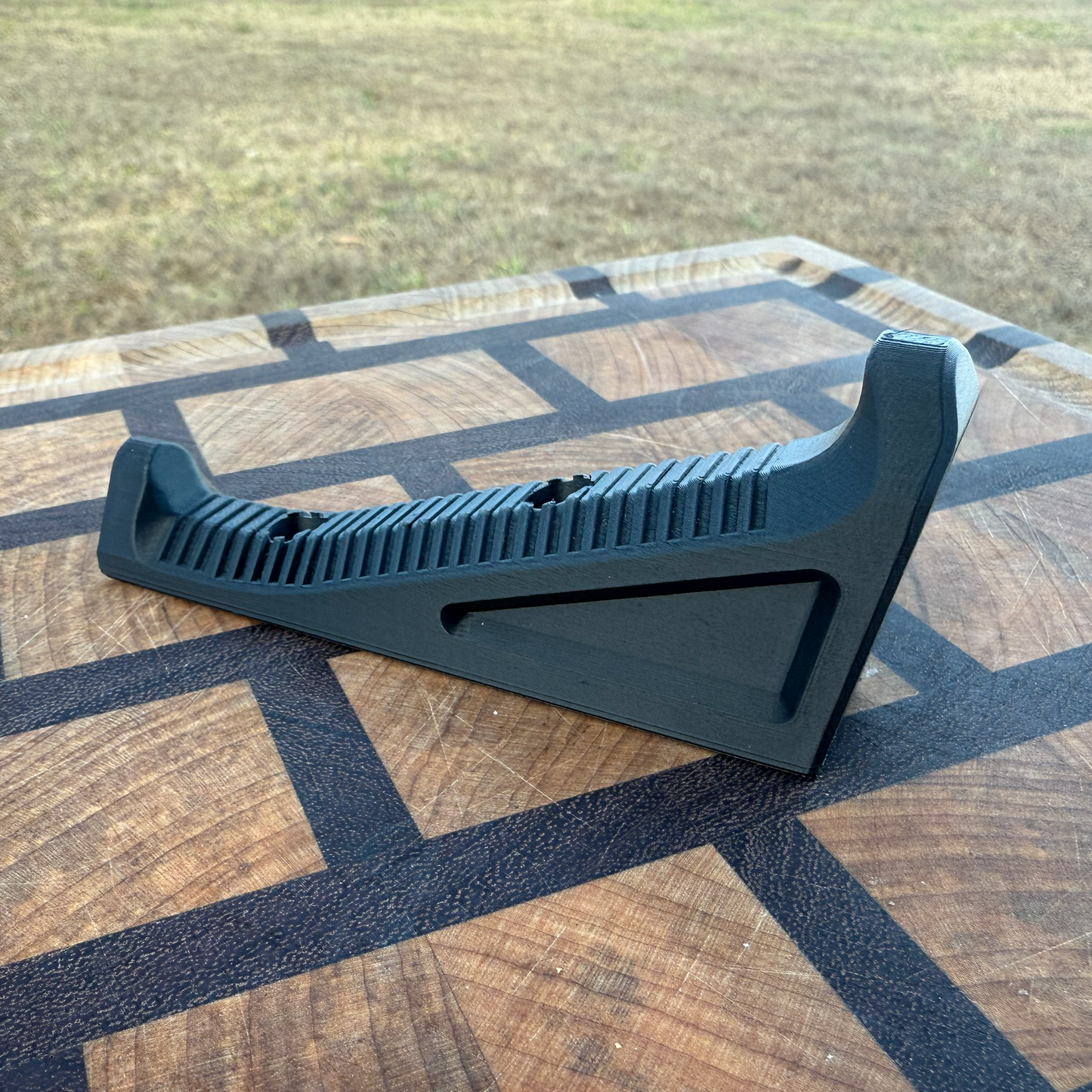 Slim Pickins Angled Foregrip